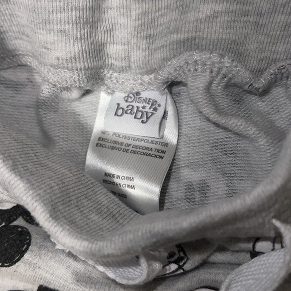 Baby Disney outfit size 3-6 months - Picture 3 of 3